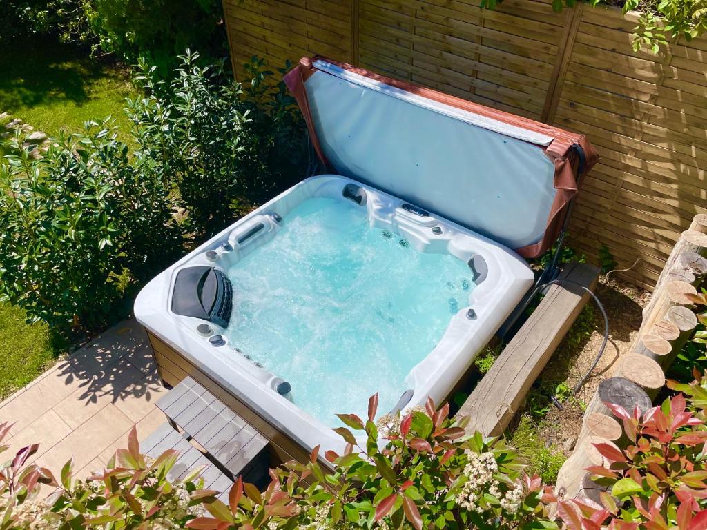 Wooden Apartman Prémium Jacuzzival photo 1