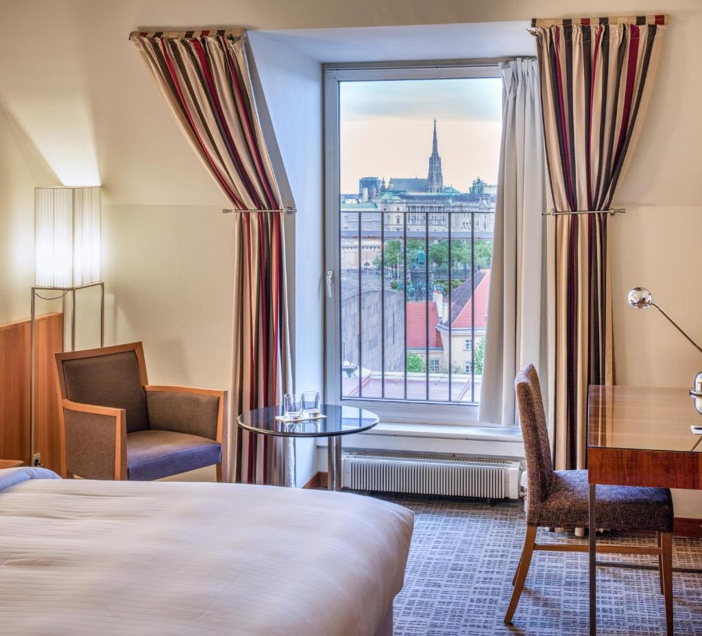 Двухместный (Тихий номер с видом на город), K+K Hotel Maria Theresia