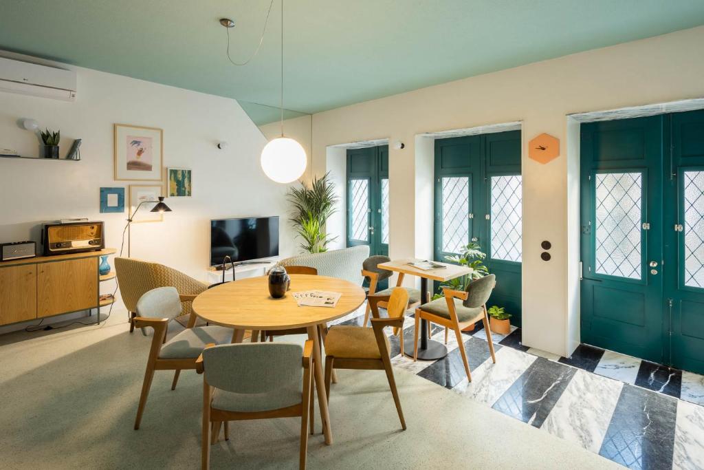 Covelo - The Original Rooms and Suites photo 3