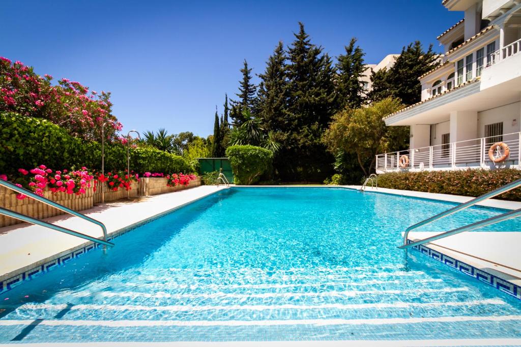 MARBELLA BANUS SUITES - Iris Tropical Garden Banús Suite Apartment photo 3