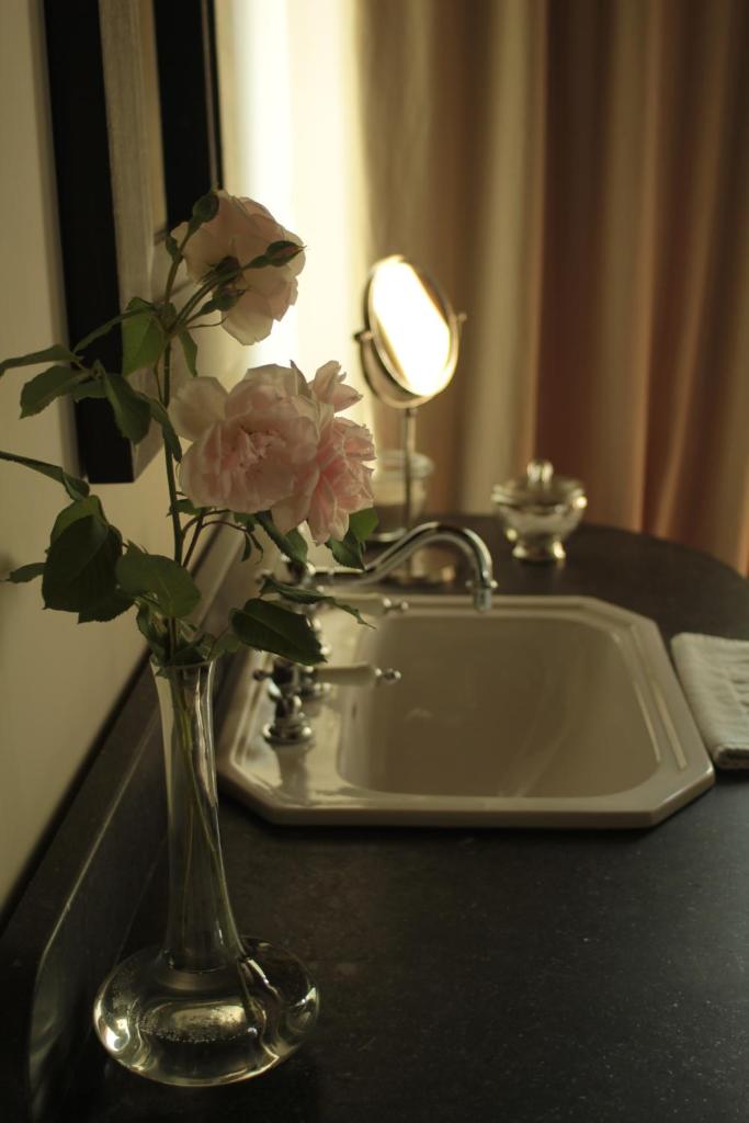 Rose Residence photo 4
