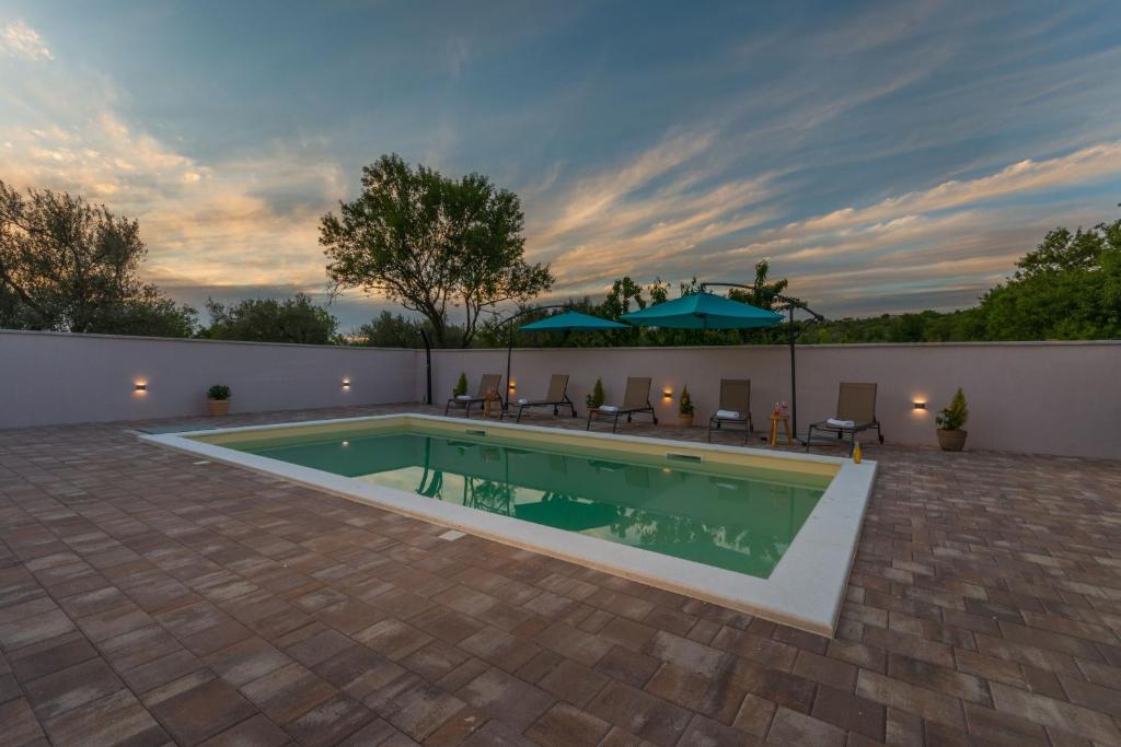 Villa Summer house photo 1
