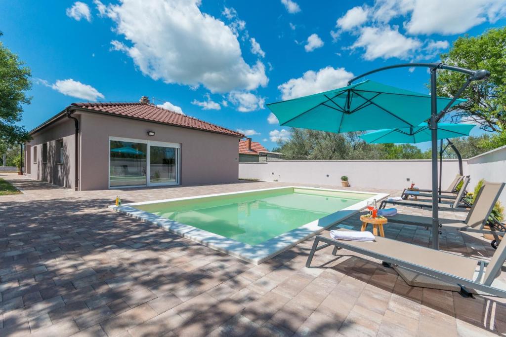 Villa Summer house photo 2