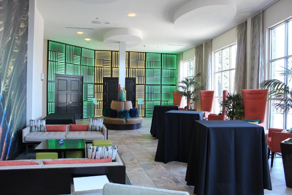 Hotel Indigo Waco, an IHG Hotel photo 2