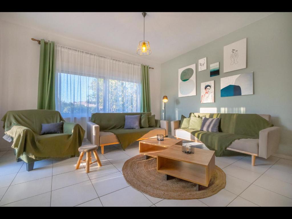 Omalia Apartment photo 2