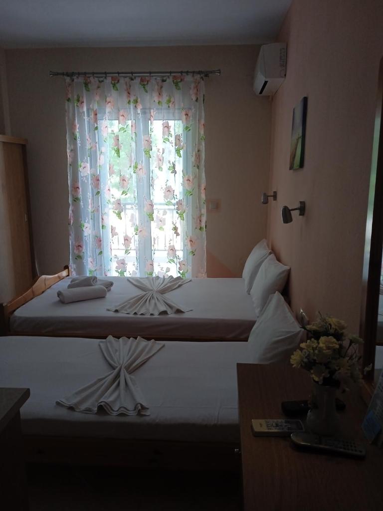 Poseidon rooms photo 3