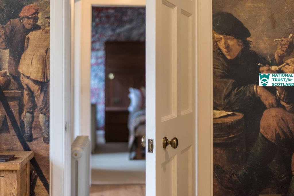 Johnstone Apartment by The National Trust Scotland