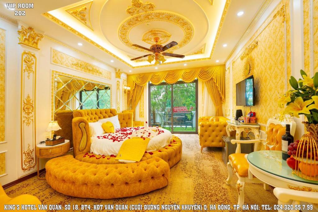 King's Hotel Văn Quán