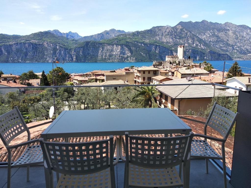 Blue Sky Garda - Zaffiro photo 1