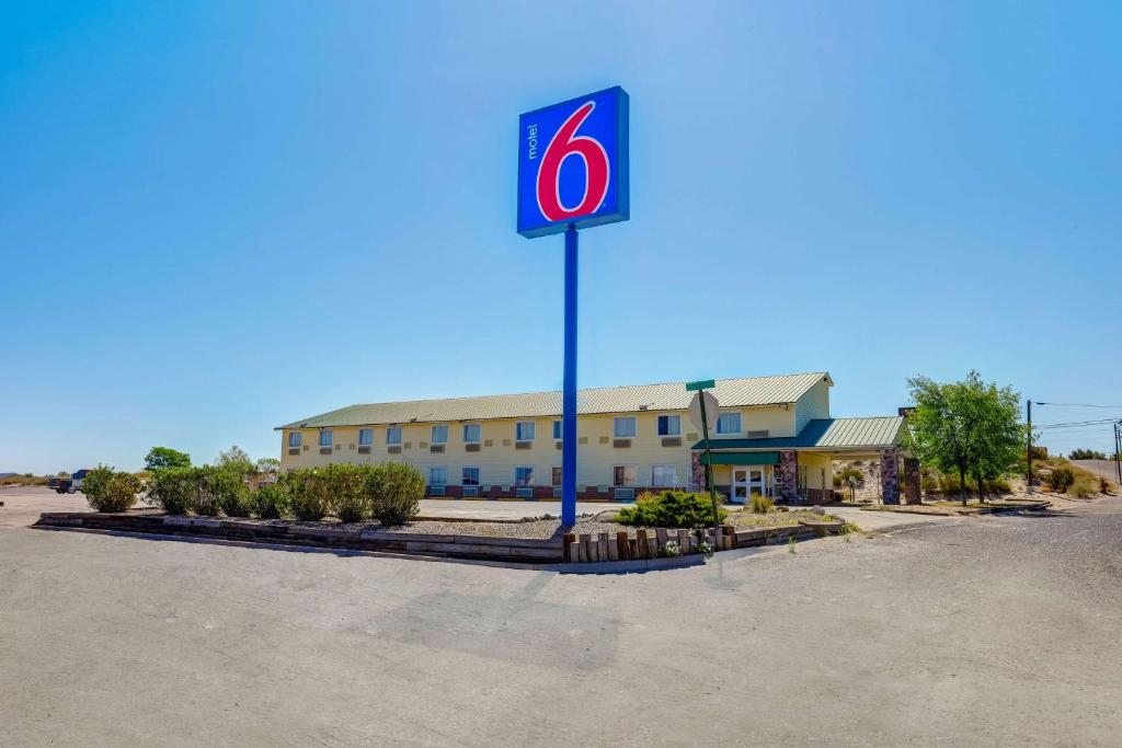 Motel 6 Truth Or Consequences, NM image