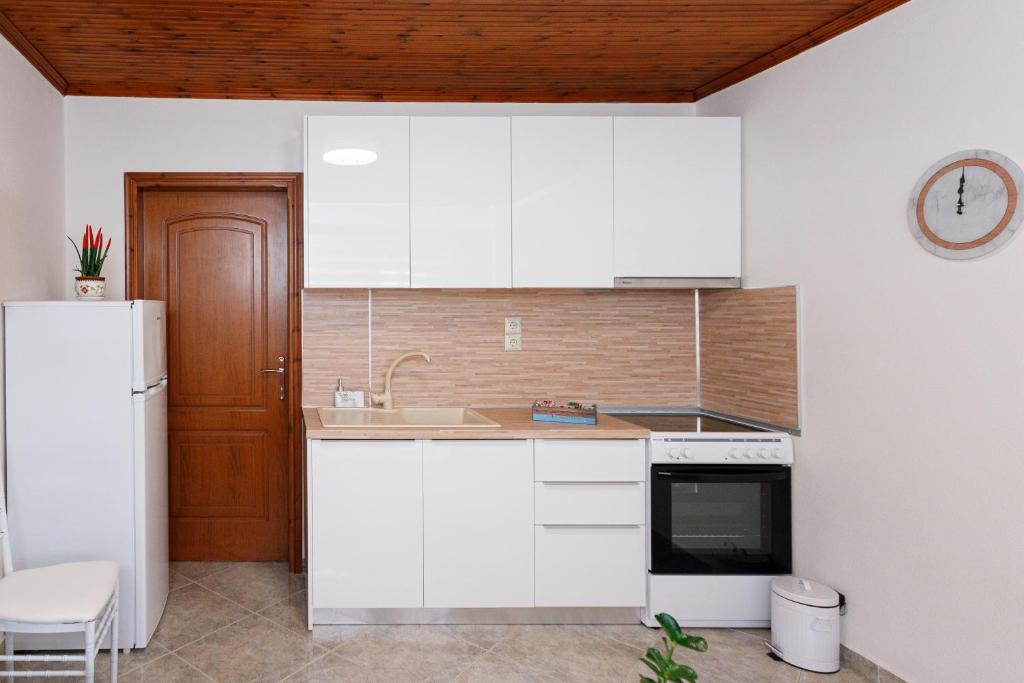 (Apt.4) Lofos Apartments in Vergia Halkidiki photo 3