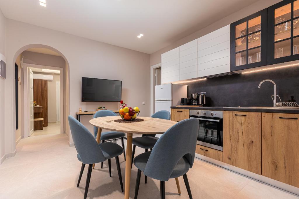 Rapanos Apartments photo 2