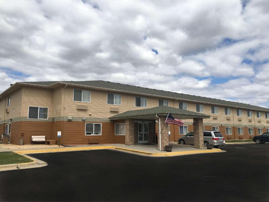 Quality Inn & Suites photo 2