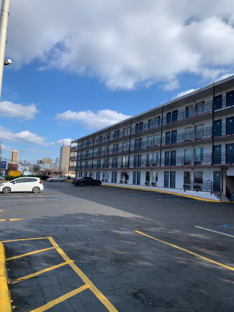 Kings Inn Civic Center UAB image