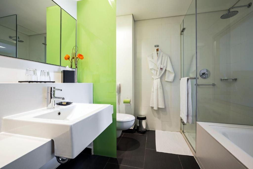 Crowne Plaza Tel Aviv City Center, an IHG Hotel photo 1