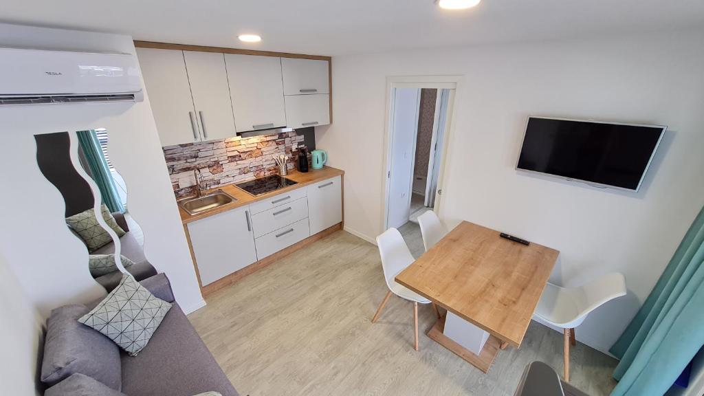 Mobilhome NaMore C4, Tisno photo 3