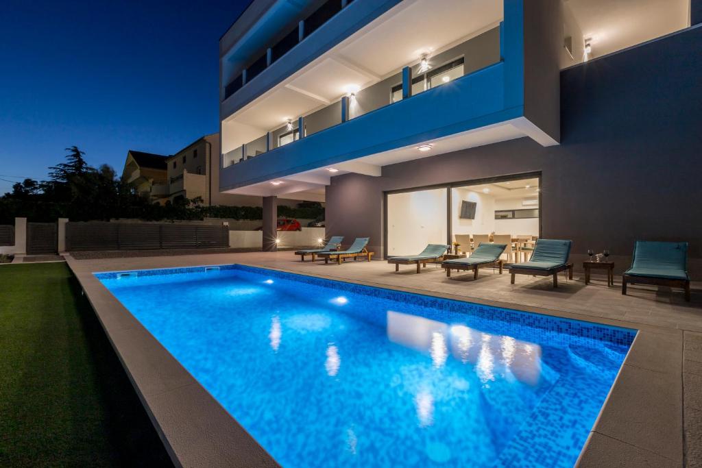 Luxury Villa La nonna Ana - heated pool, sea view, near Split photo 3