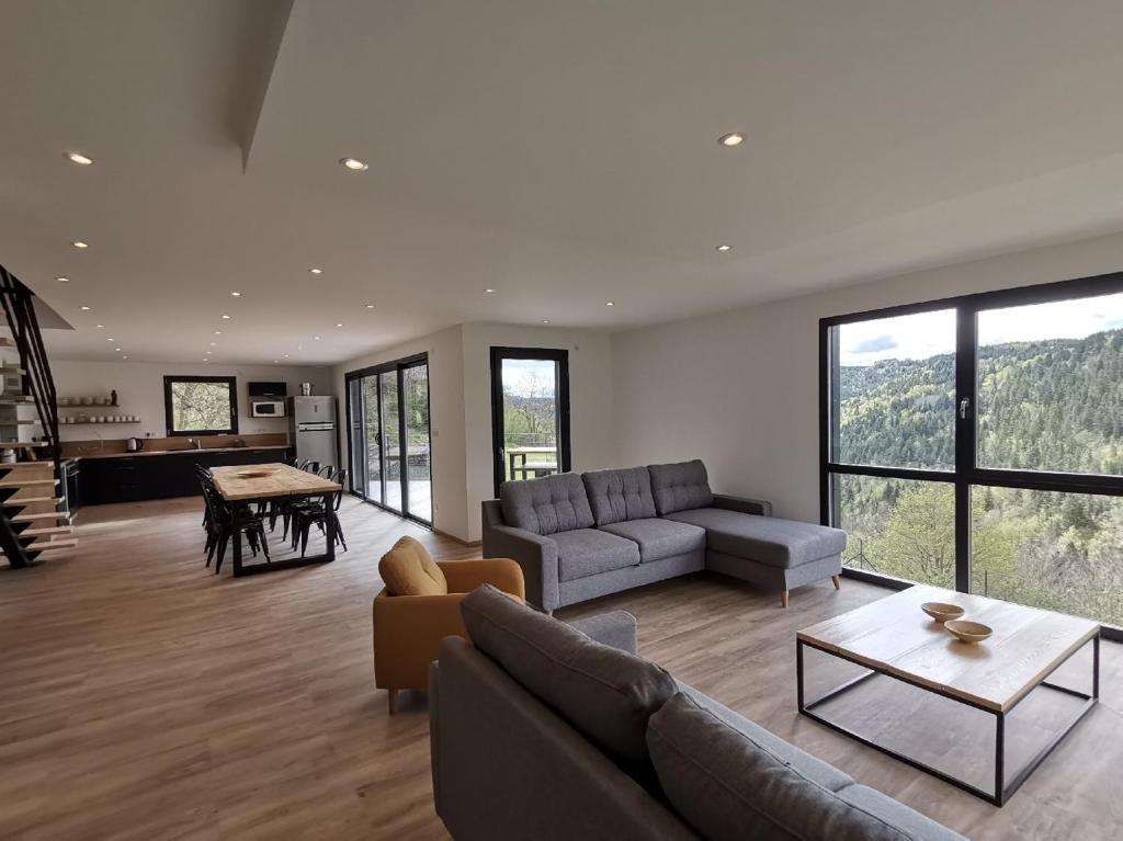 Maison d'architecte en pleine nature photo 3