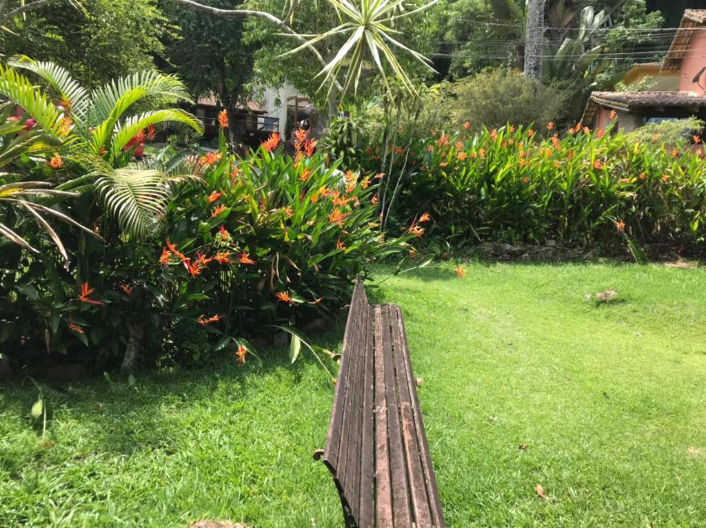 Casa da mata com piscina natural em condomínio photo 3