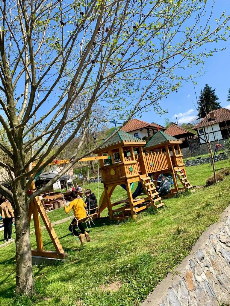 Restoran,,Vuk,, Tršić photo 2
