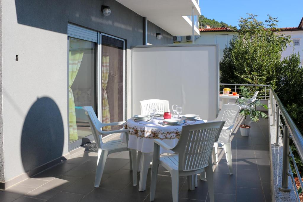 Villa Riki photo 2