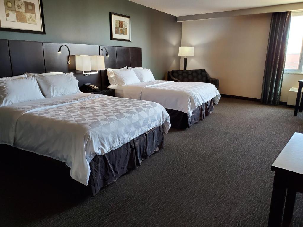 Holiday Inn Saskatoon Downtown, an IHG Hotel photo 1