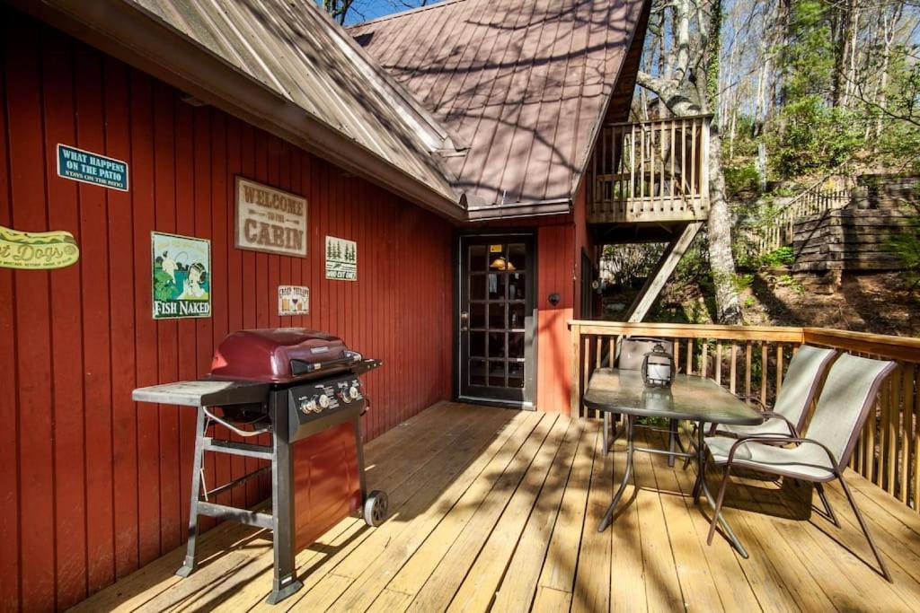 Bear View Chalet with hot tub and near Ober photo 3