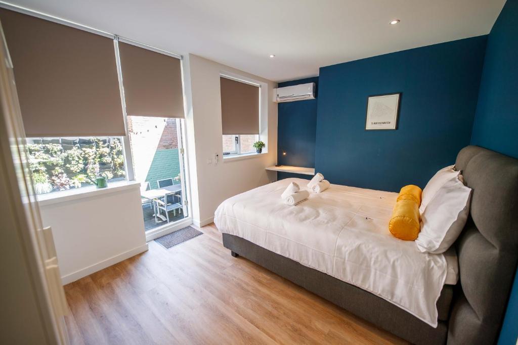 Boutique Chic 55m2 Apartment with City Garden photo 4