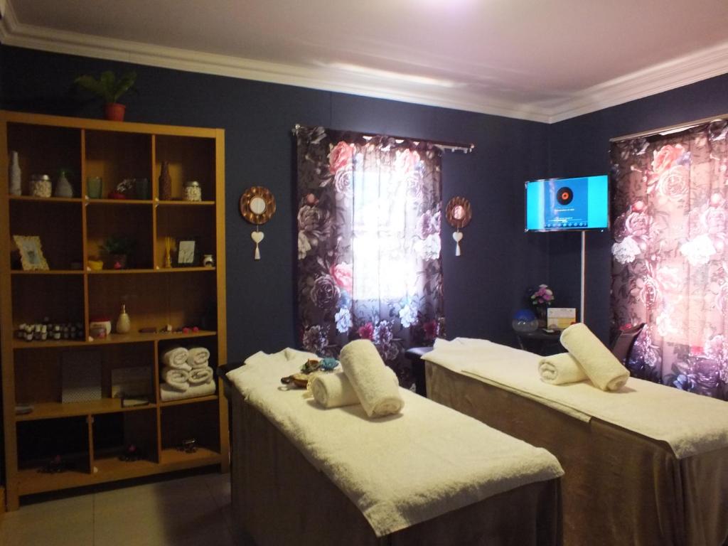 Royal Castle Guest House photo 3