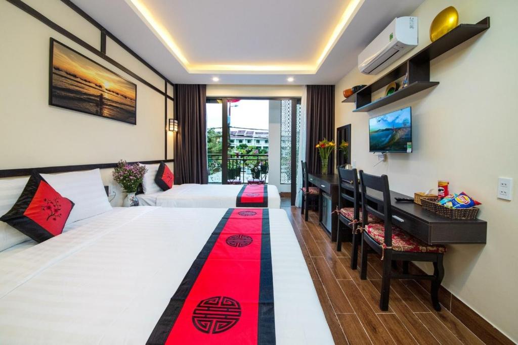 Hoi An Riverland Villa - Hoi An Center