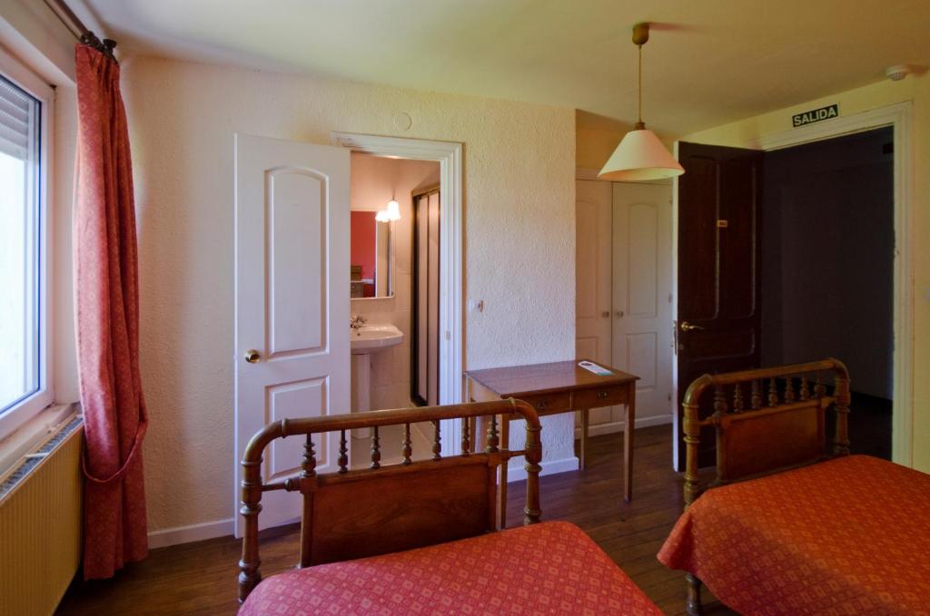 Hostal Ayestaran I photo 1