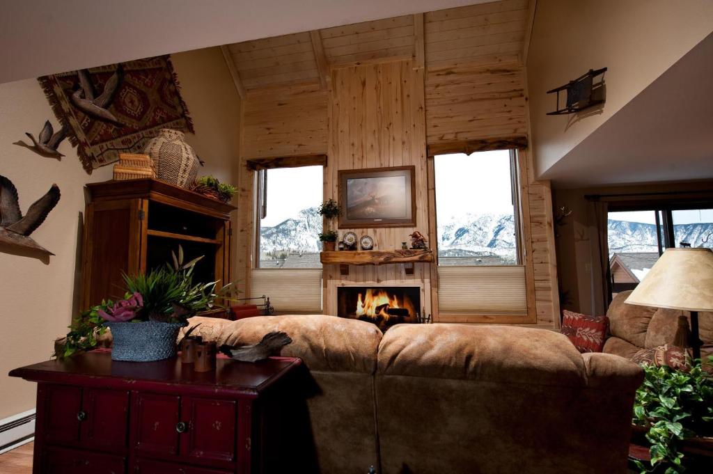Cascade Village 56 photo 2