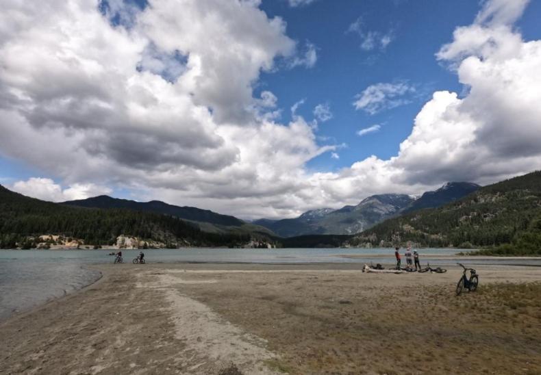 Beautiful 2 bedroom overlooking Whistler's Green Lake and Mountains! photo 4