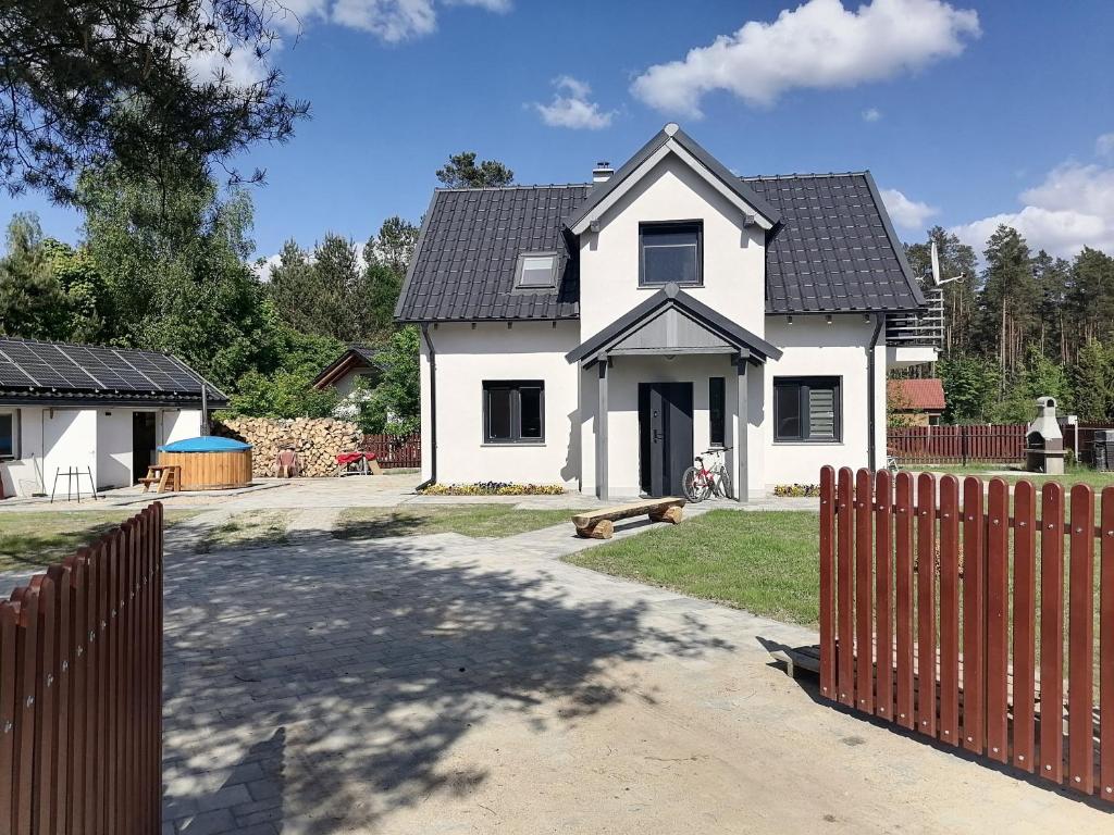 Mazury domek całoroczny przy lesie, jezioro photo 2