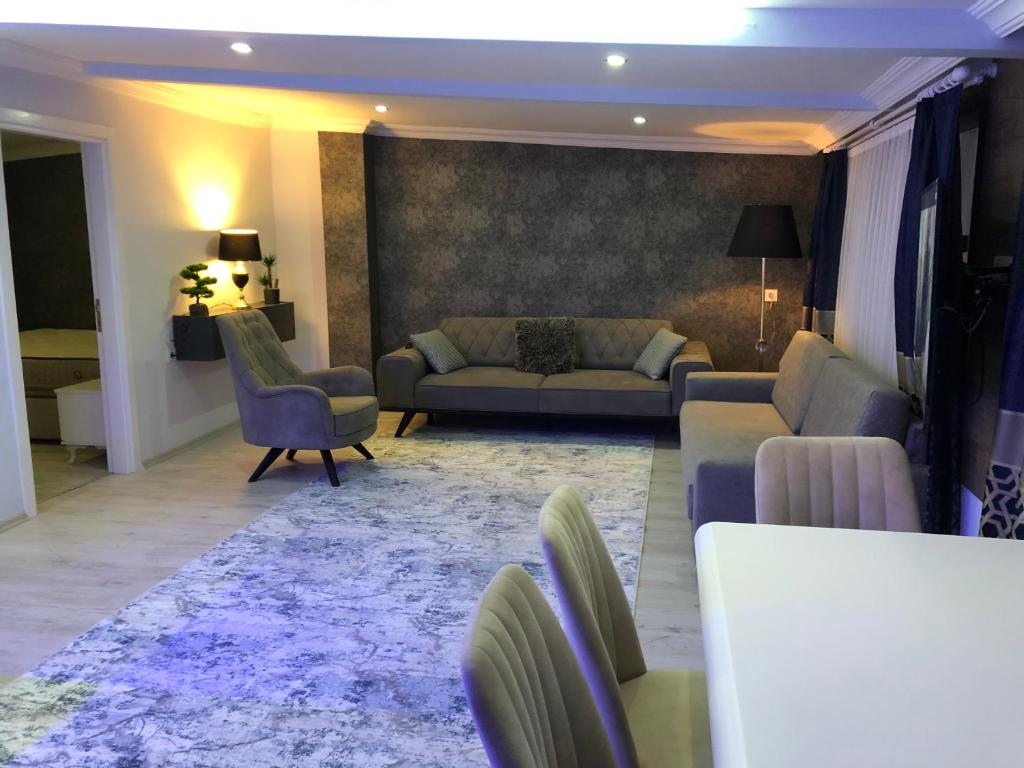 CENNETTEN BİR KÖŞE URLA KALABAK photo 2