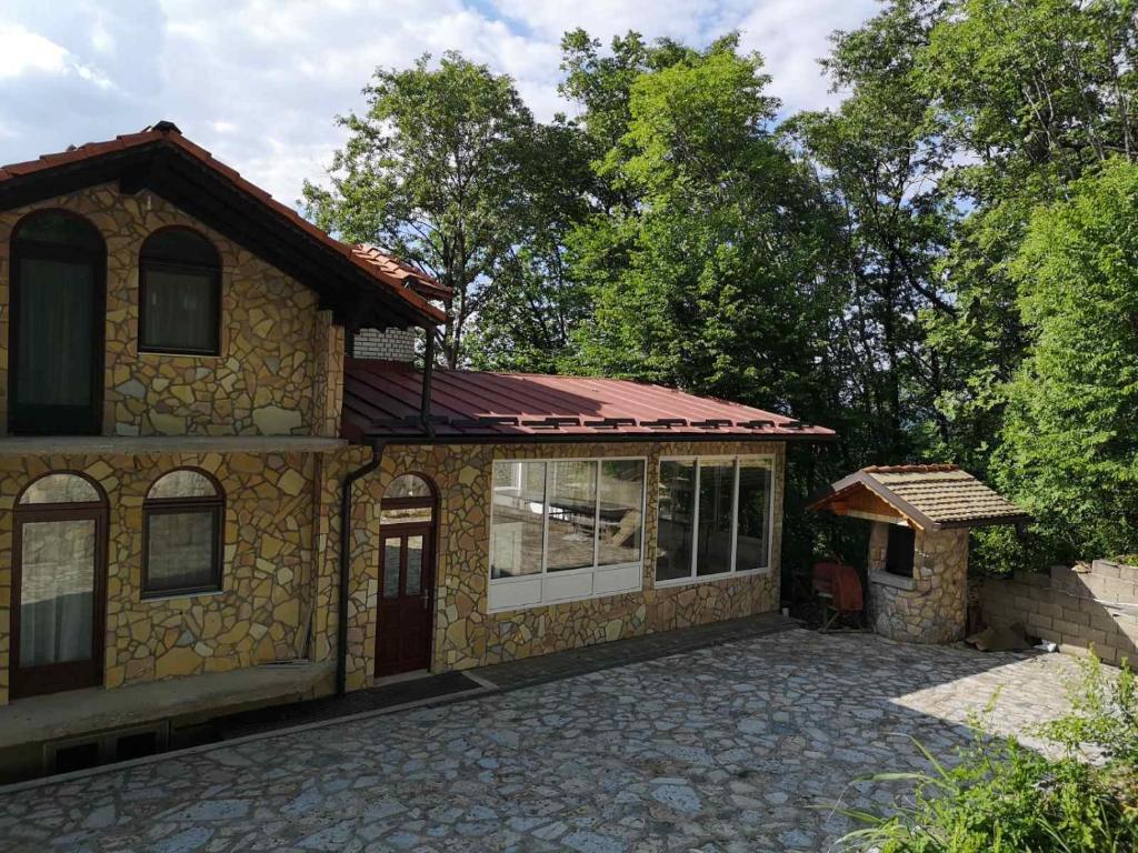 Vila sumska idila