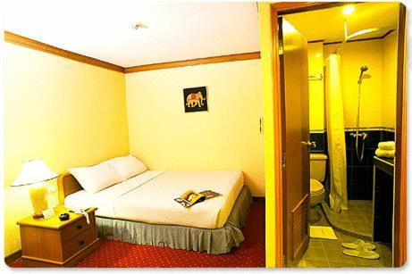 Двухместный (Улучшенный двухместный номер с 1 кроватью), Отель Wall Street Inn