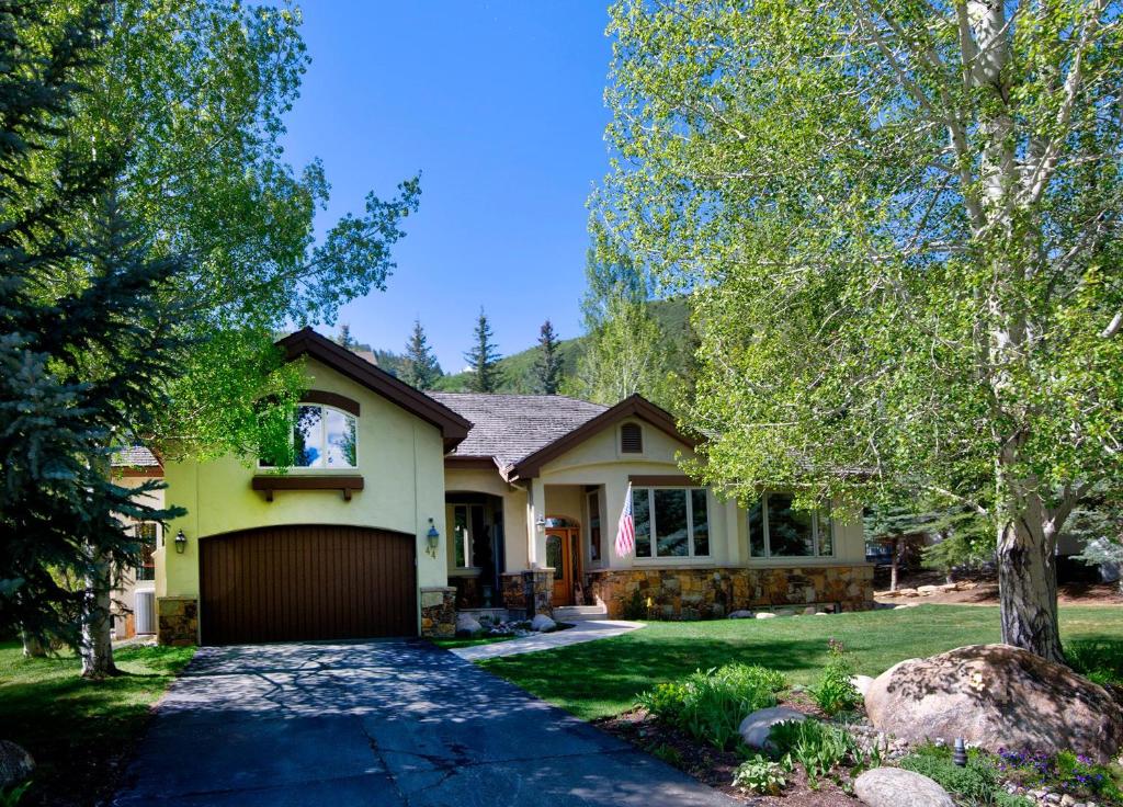 44 Aspen Meadow Drive photo 1