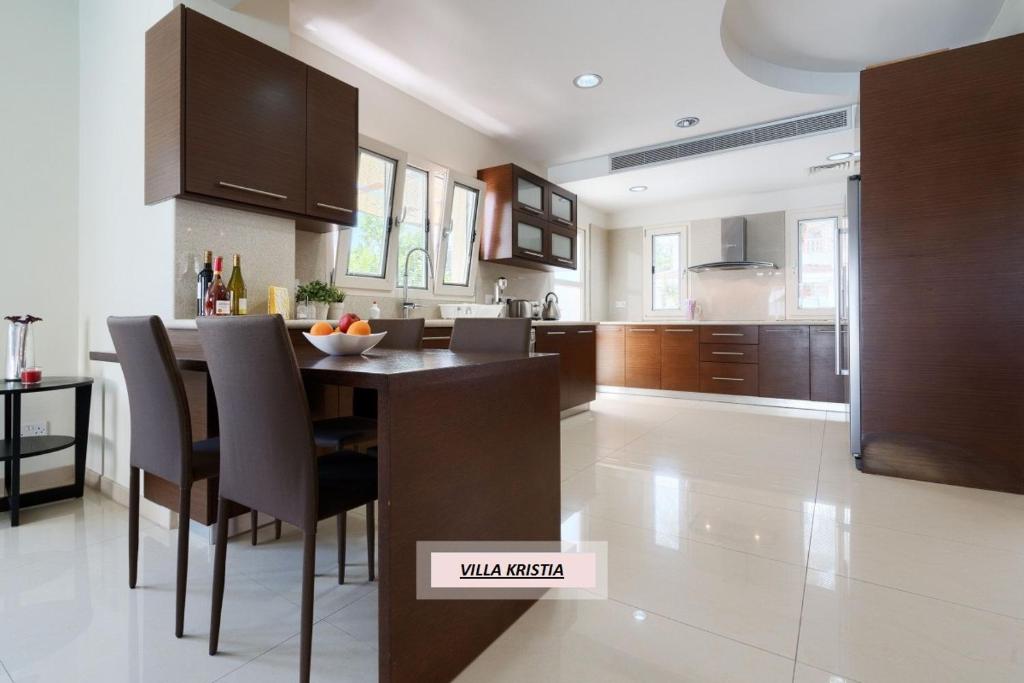 Villa Kristia photo 1