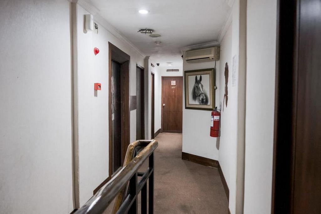 RedDoorz near Waterboom Lippo Cikarang photo 1