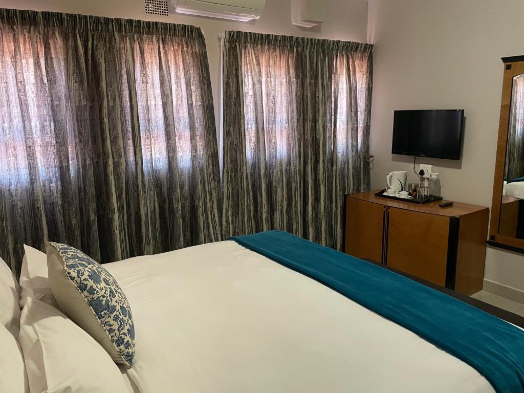 Ngwenya Hotel & Conference Centre photo 4