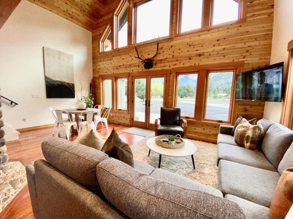 The Cascade Chalet - Leavenworth photo 1