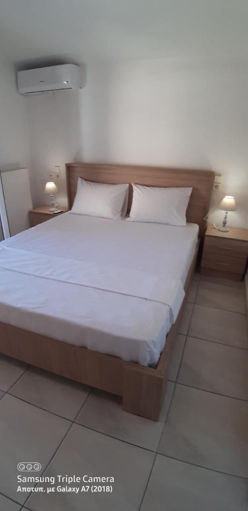Achille's apartment photo 4