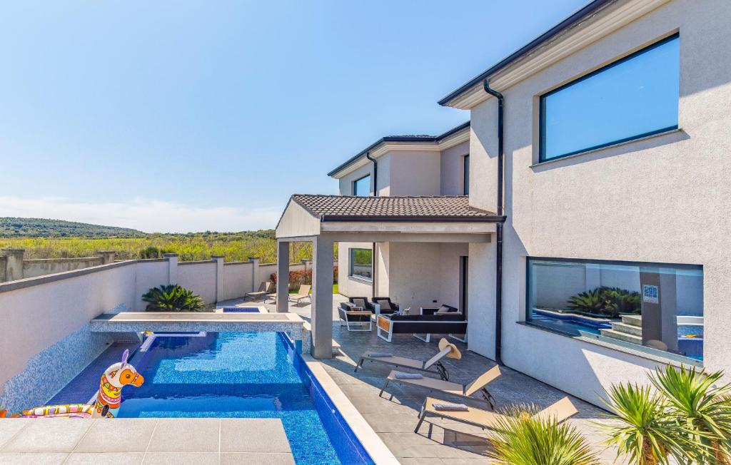 Exclusive VILLA Volme photo 2