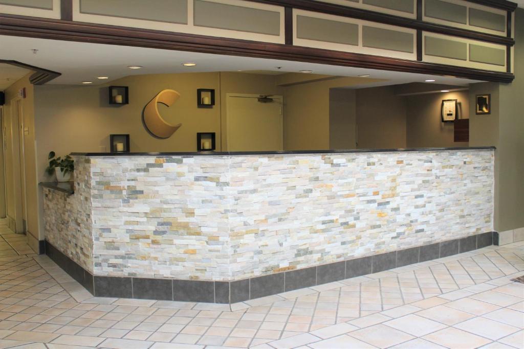 Comfort Inn University Center photo 3
