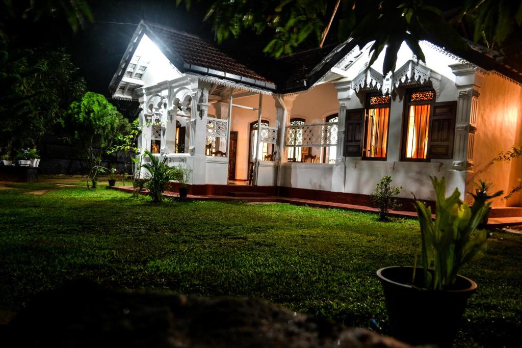 Grand Villa Hikkaduwa photo 4