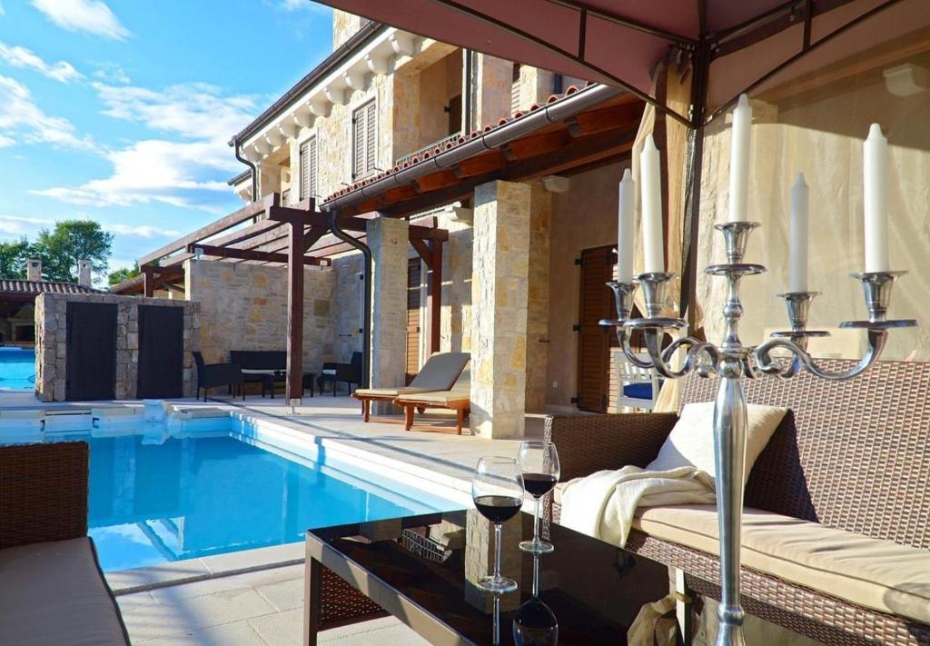 Villa Berna - pool house photo 2