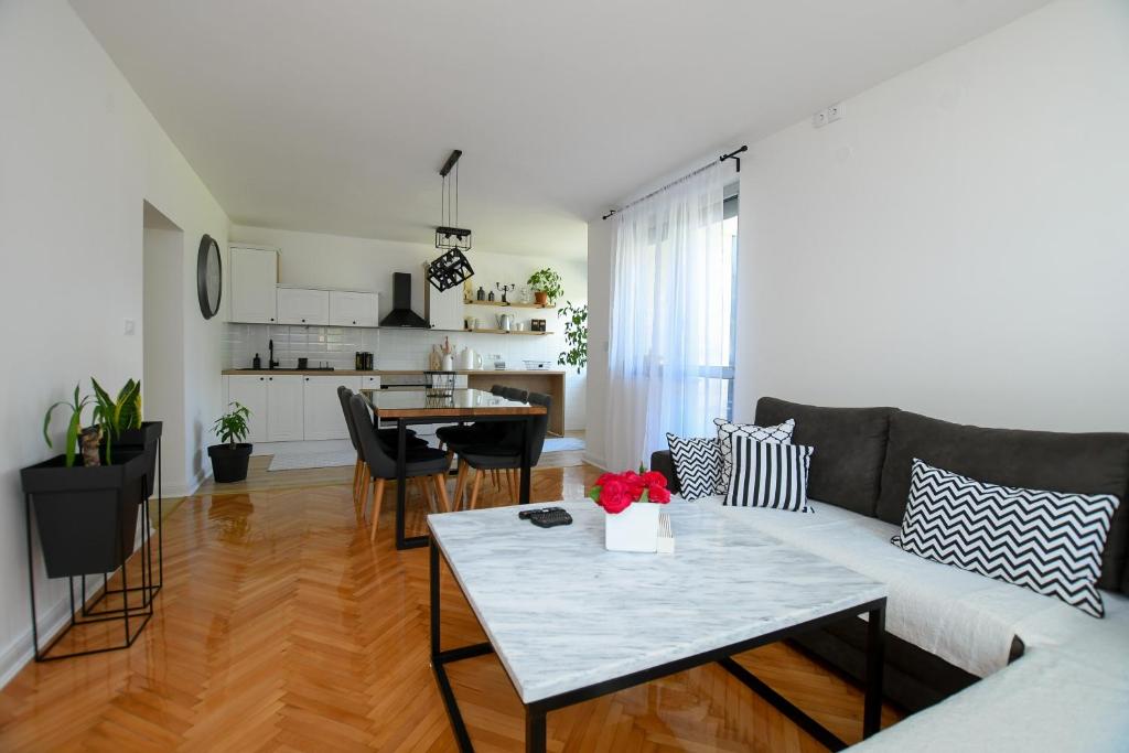 Apartment Pavlovic photo 1