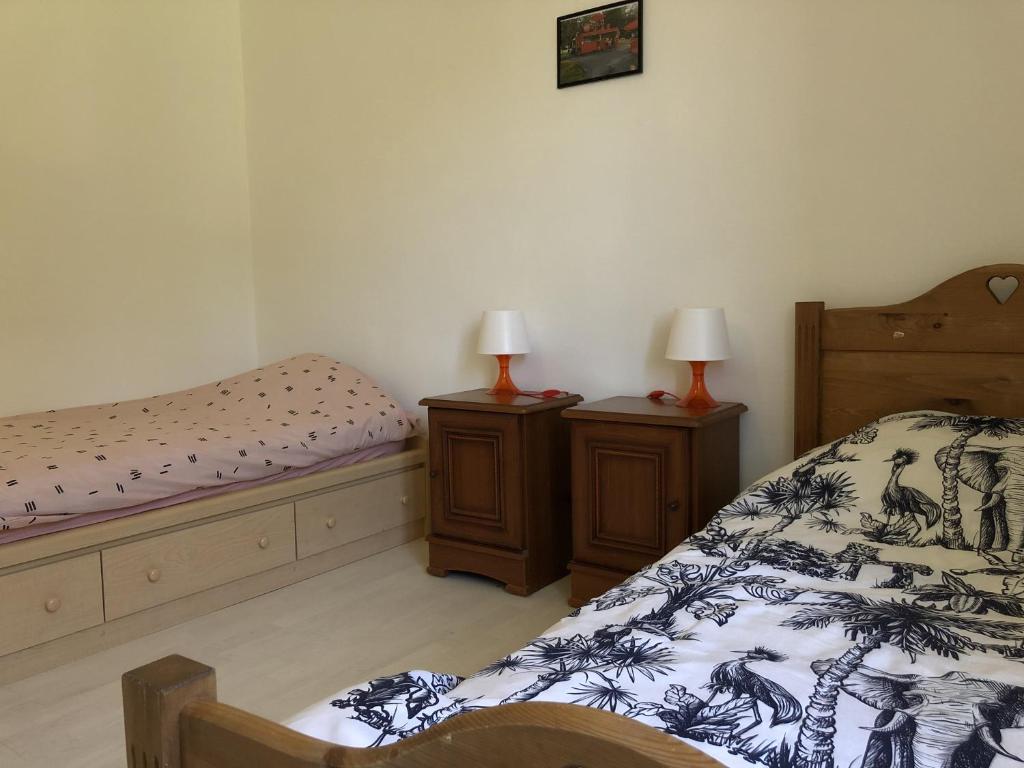 Chambres individuelles avec partie commune ou logement entier si disponible Via Rhôna photo 2