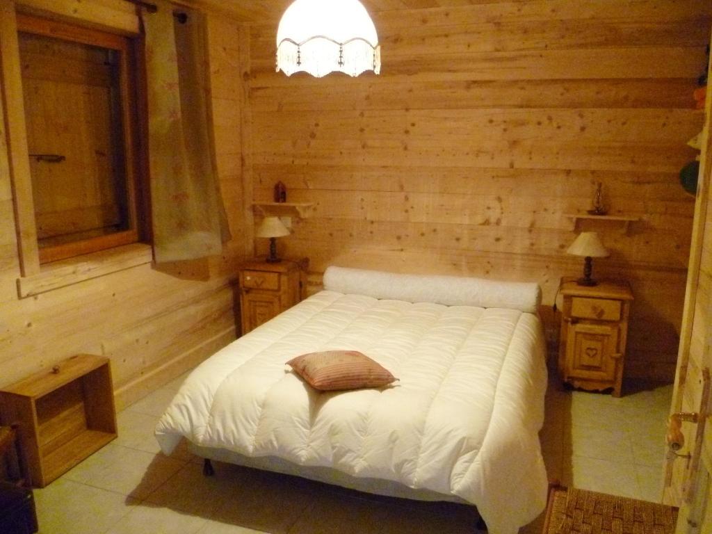 Appartement de 3 chambres avec jardin amenage et wifi a Notre Dame de Bellecombe a 1 km des pistes photo 2